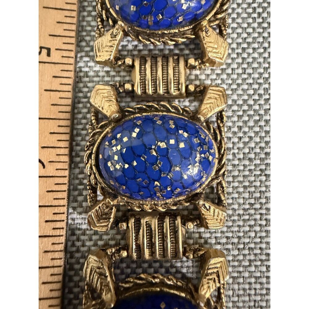 Vintage Gold toned metal link bracelet with deep blue cabochons speckled with go - Picture 8 of 12